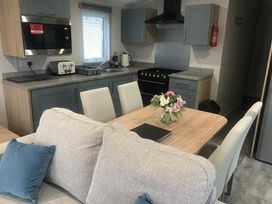 Skipsea Sands Holiday Park - Holiday Accommodation 21884 - North Yorkshire (incl. Whitby) - 1188279 - thumbnail photo 5