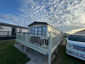 Coastfield Holiday Village - Holiday Accommodation 21890 - Lincolnshire - 1188282 - thumbnail photo 1