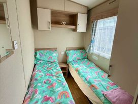 Golden Sands Kinmel Bay - Holiday Accommodation 21898 - North Wales - 1188289 - thumbnail photo 11