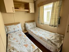 Golden Sands Kinmel Bay - Holiday Accommodation 21898 - North Wales - 1188289 - thumbnail photo 12