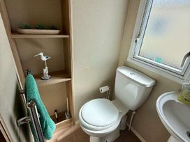 Golden Sands Kinmel Bay - Holiday Accommodation 21898 - North Wales - 1188289 - thumbnail photo 13