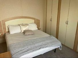 Pendine Sands - Holiday Accommodation 21900 - South Wales - 1188290 - thumbnail photo 8