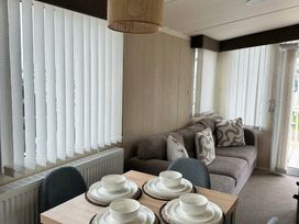 Primrose Valley Holiday Park - Holiday Accommodation 21901 - North Yorkshire (incl. Whitby) - 1188291 - thumbnail photo 4