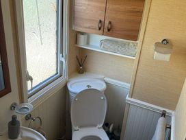 Happy Days Caravan Park - Holiday Accommodation 21912 - North Wales - 1188301 - thumbnail photo 5