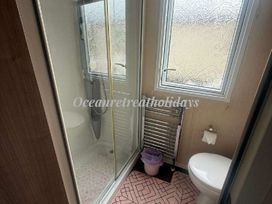 Ocean Heights Leisure Park - Holiday Accommodation 21916 - Mid Wales - 1188305 - thumbnail photo 13