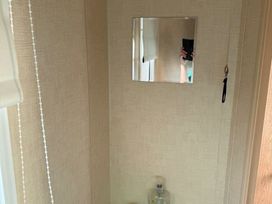 Golden Gate Holiday Centre - Holiday Accommodation 21921 - North Wales - 1188310 - thumbnail photo 5