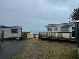 Lydstep Beach - Holiday Accommodation 21923 - South Wales - 1188312 - thumbnail photo 4