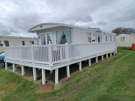 Primrose Valley Holiday Park - Holiday Accommodation 21924 - North Yorkshire (incl. Whitby) - 1188313 - thumbnail photo 17