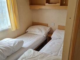 Brightholme Holiday Park - Holiday Accommodation 21925 - Somerset & Wiltshire - 1188314 - thumbnail photo 9