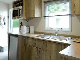 Oakdene Forest Park - Holiday Accommodation 21926 - Hampshire - 1188315 - thumbnail photo 5