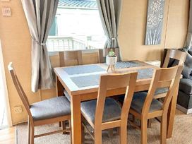 Sand Le Mere Holiday Village - Holiday Accommodation 21927 - North Yorkshire (incl. Whitby) - 1188316 - thumbnail photo 6