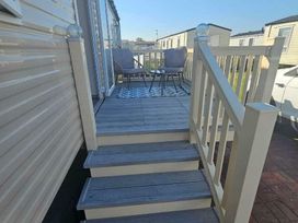 Golden Gate Holiday Centre - Holiday Accommodation 21957 - North Wales - 1188340 - thumbnail photo 2