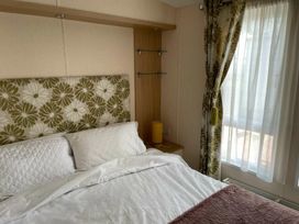 Rockley Park - Holiday Accommodation 21974 - Dorset - 1188356 - thumbnail photo 6