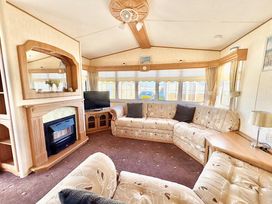 Happy Days Caravan Park - Holiday Accommodation 21986 - North Wales - 1188365 - thumbnail photo 1