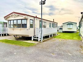 Happy Days Caravan Park - Holiday Accommodation 21986 - North Wales - 1188365 - thumbnail photo 15
