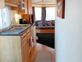 Sealands Caravan Park - Holiday Accommodation 21987 - Lincolnshire - 1188366 - thumbnail photo 5