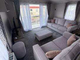 Coastfield Holiday Village - Holiday Accommodation 21990 - Lincolnshire - 1188368 - thumbnail photo 1