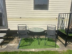 Happy Days Holiday Homes - Holiday Accommodation 21997 - Lincolnshire - 1188374 - thumbnail photo 7