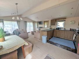 Lizard Point Holiday Park - Holiday Accommodation 21998 - Cornwall - 1188375 - thumbnail photo 4