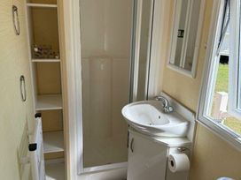 Happy Days Holiday Homes - Holiday Accommodation 22000 - Lincolnshire - 1188376 - thumbnail photo 2