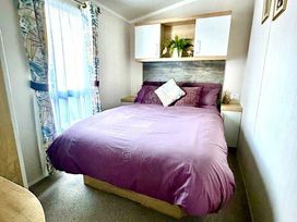 Aberdunant Hall Holiday Park - Holiday Accommodation 22003 - North Wales - 1188379 - thumbnail photo 4