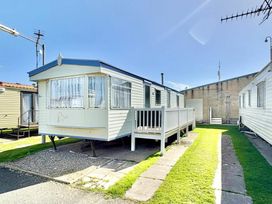 Happy Days Caravan Park - Holiday Accommodation 22004 - North Wales - 1188380 - thumbnail photo 15