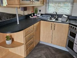 Happy Days Holiday Homes - Holiday Accommodation 22006 - Lincolnshire - 1188382 - thumbnail photo 2