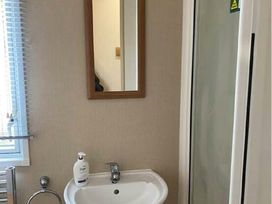 Greenacres Holiday Park - Holiday Accommodation 22012 - North Wales - 1188385 - thumbnail photo 10