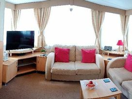 Greenfields Holiday Park - Holiday Accommodation 22017 - Mid Wales - 1188390 - thumbnail photo 2