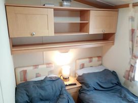 Greenfields Holiday Park - Holiday Accommodation 22017 - Mid Wales - 1188390 - thumbnail photo 8