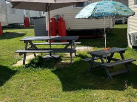 Lido Beach Holiday Park - Holiday Accommodation 22020 - North Wales - 1188393 - thumbnail photo 2