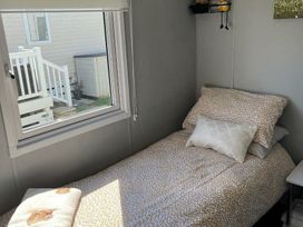 Lido Beach Holiday Park - Holiday Accommodation 22020 - North Wales - 1188393 - thumbnail photo 6