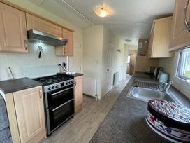 Pendine Sands - Holiday Accommodation 22023 - South Wales - 1188396 - thumbnail photo 3