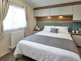 Mill Rythe Holiday Park - Holiday Accommodation 22024 - Hampshire - 1188397 - thumbnail photo 4