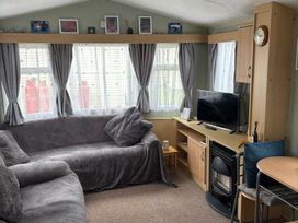 Stoupe Cross Caravan Park - Holiday Accommodation 22028 - North Yorkshire (incl. Whitby) - 1188400 - thumbnail photo 7