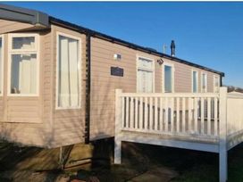 Skipsea Sands Holiday Park - Holiday Accommodation 22031 - North Yorkshire (incl. Whitby) - 1188403 - thumbnail photo 9