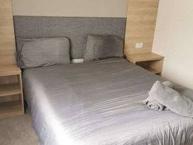 Kiln Park Holiday Park - Holiday Accommodation 22033 - South Wales - 1188405 - thumbnail photo 8