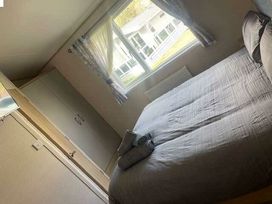 Kiln Park Holiday Park - Holiday Accommodation 22033 - South Wales - 1188405 - thumbnail photo 9