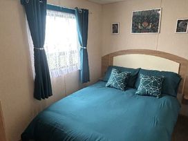 Happy Days Caravan Park - Holiday Accommodation 22034 - North Wales - 1188406 - thumbnail photo 4