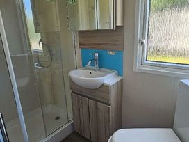 Presthaven Beach Resort - Holiday Accommodation 22043 - North Wales - 1188411 - thumbnail photo 10
