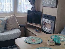 Golden Gate Holiday Centre - Holiday Accommodation 22053 - North Wales - 1188418 - thumbnail photo 2