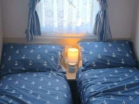 Golden Gate Holiday Centre - Holiday Accommodation 22053 - North Wales - 1188418 - thumbnail photo 10