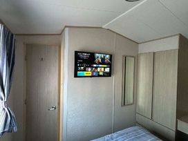 Golden Gate Holiday Centre - Holiday Accommodation 22053 - North Wales - 1188418 - thumbnail photo 12
