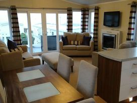 Rockley Park - Holiday Accommodation 2206 - Dorset - 1188425 - thumbnail photo 10
