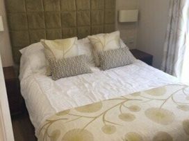 Rockley Park - Holiday Accommodation 2206 - Dorset - 1188425 - thumbnail photo 11