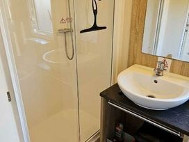 Trevella Park - Holiday Accommodation 22065 - Cornwall - 1188429 - thumbnail photo 6