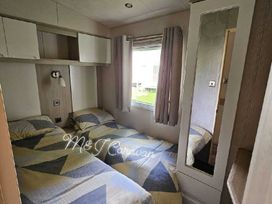 Skipsea Sands Holiday Park - Holiday Accommodation 22066 - North Yorkshire (incl. Whitby) - 1188430 - thumbnail photo 5
