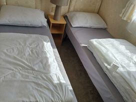 Coral Beach - Holiday Accommodation 22067 - Lincolnshire - 1188431 - thumbnail photo 5