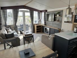Penally Court - Holiday Accommodation 22069 - South Wales - 1188433 - thumbnail photo 3