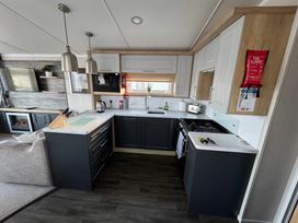 Penally Court - Holiday Accommodation 22069 - South Wales - 1188433 - thumbnail photo 4